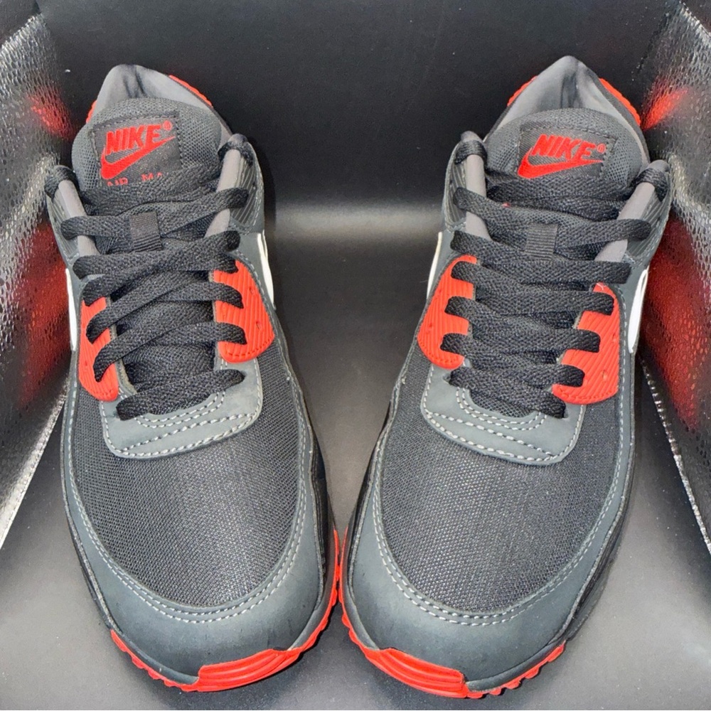 Size 11 - Nike Air Max 90 Anthracite Mystic Red, FB9658-001, Very Clean, No Box